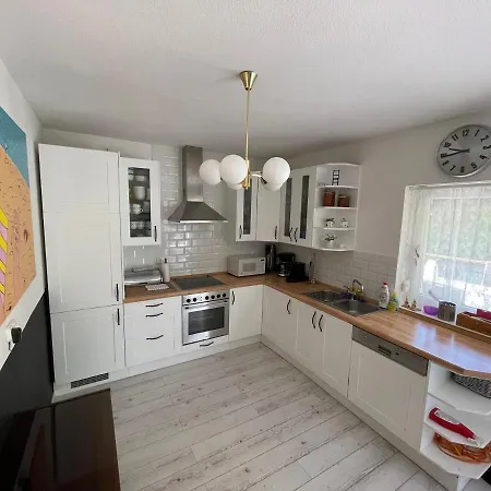 Вилла 5 Bedroom Very Close To Balaton Балатонкенезе
