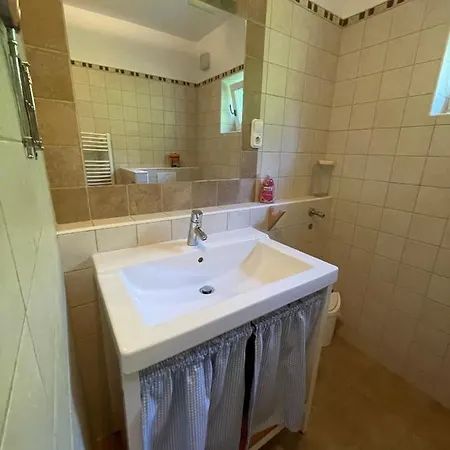 Вилла 5 Bedroom Very Close To Balaton *