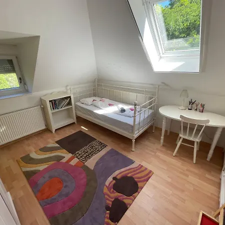 Вилла 5 Bedroom Very Close To Balaton